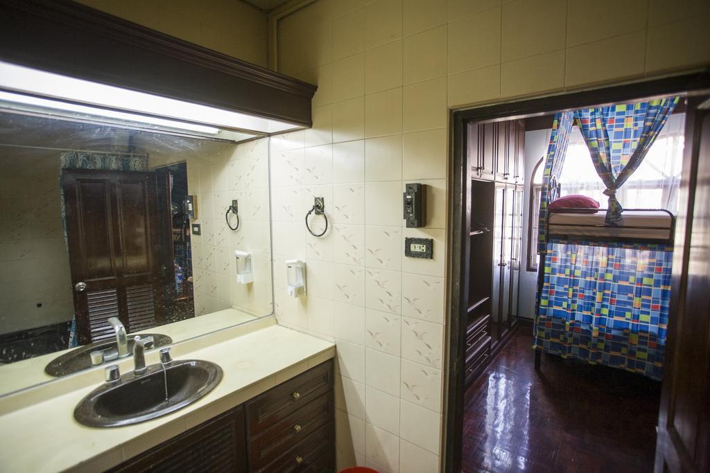 Mad Cow Hostel Μπανγκόκ Δωμάτιο φωτογραφία