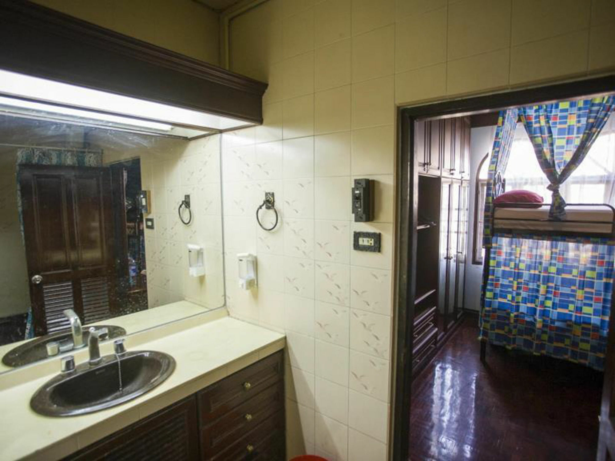 Mad Cow Hostel Μπανγκόκ Εξωτερικό φωτογραφία