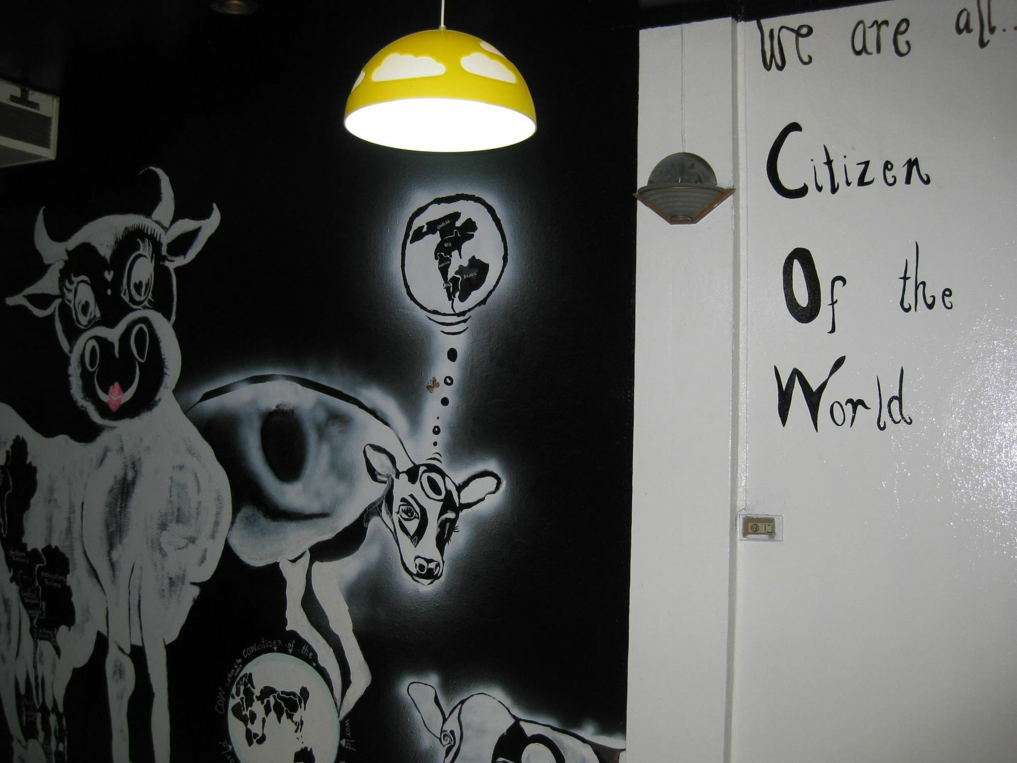 Mad Cow Hostel Μπανγκόκ Εξωτερικό φωτογραφία
